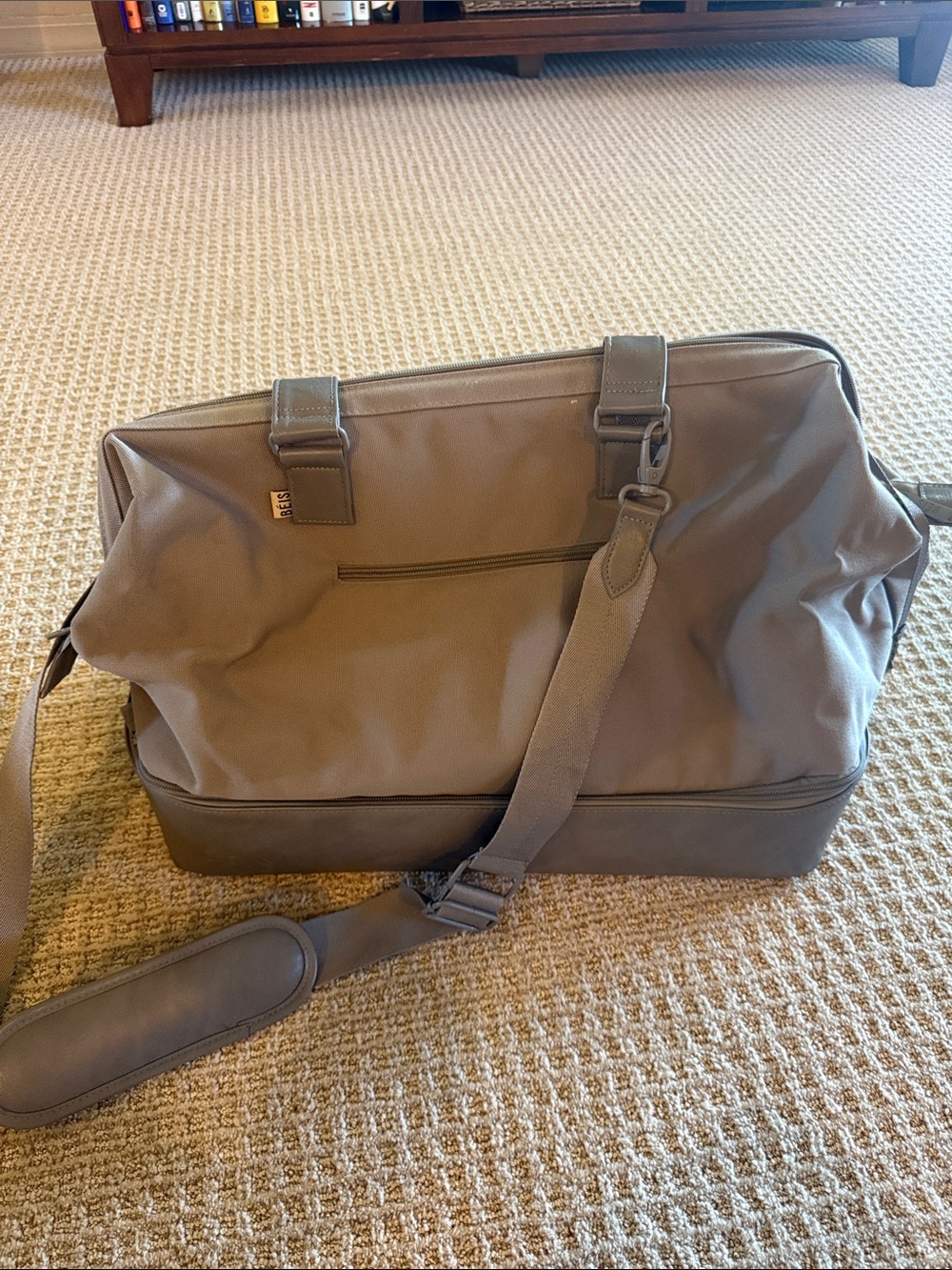 Beis Weekender travel zip shoukder bag grey luggage